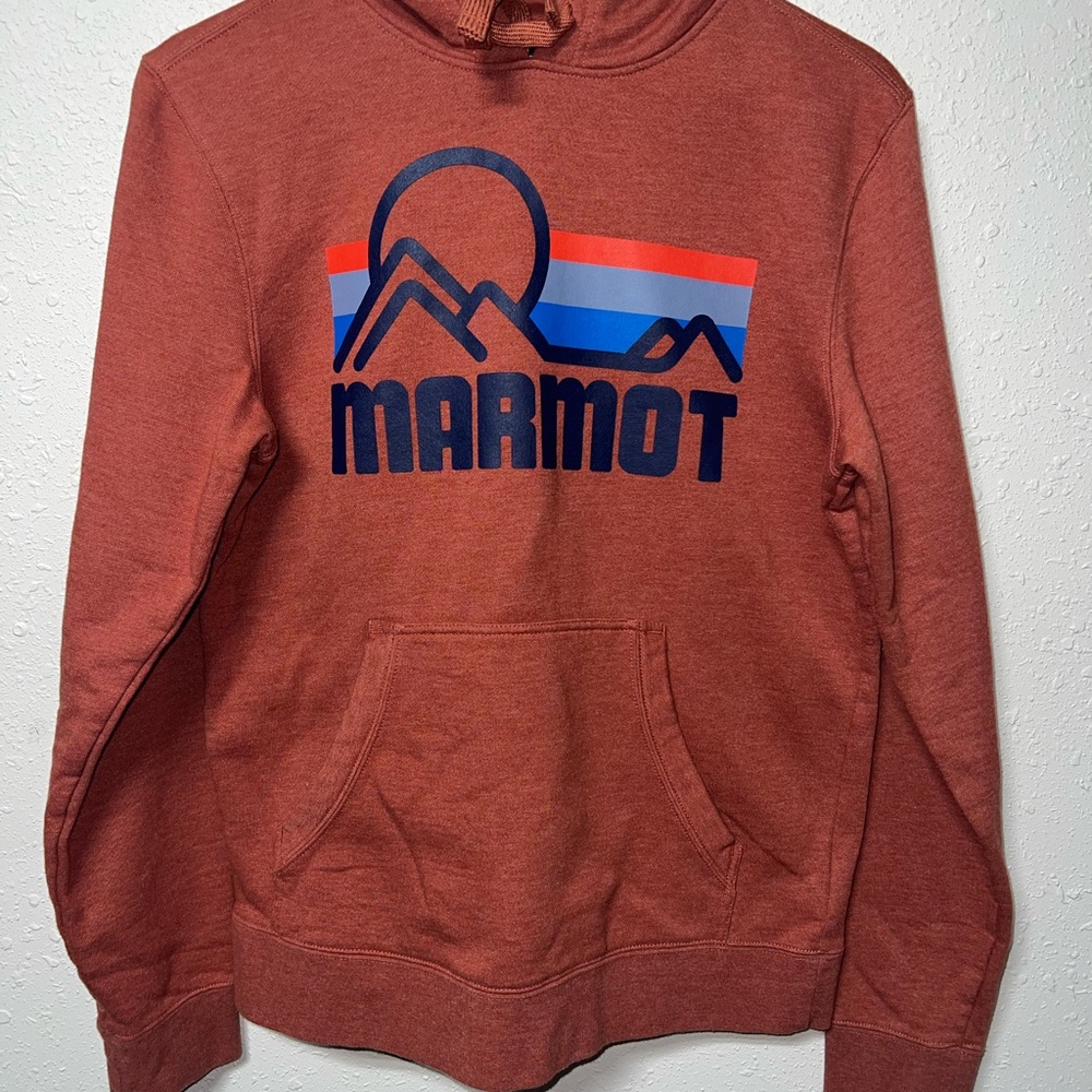 Marmot Red Pullover Unisex Sweater with Ribbed Cuffs‎